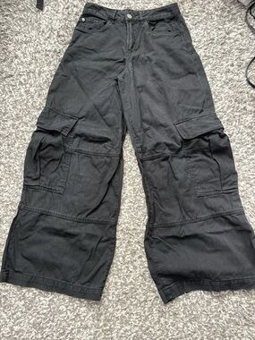 Garage Women's Black Wide-Leg Cargo Jeans
